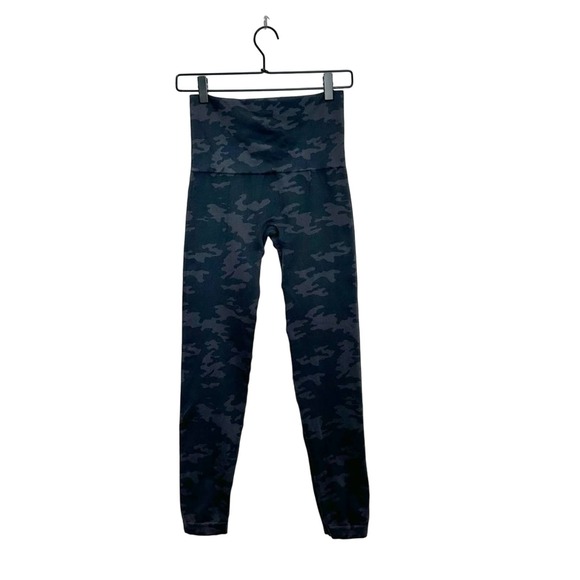 Spanx Look at Me Now High-Waisted Seamless Leggings Black Camo Large - Picture 3 of 9